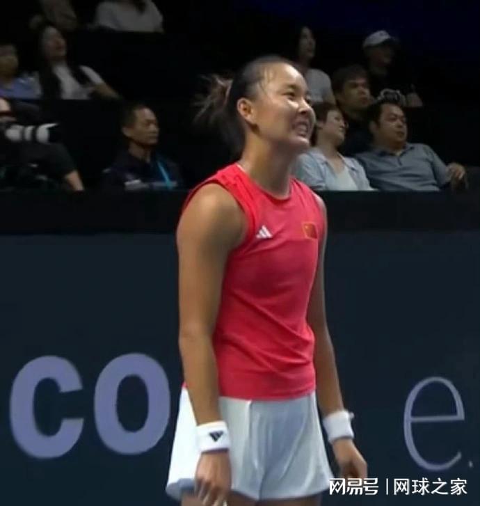 这对本来坐, 突然之间手 这对本来坐, 突然之间手