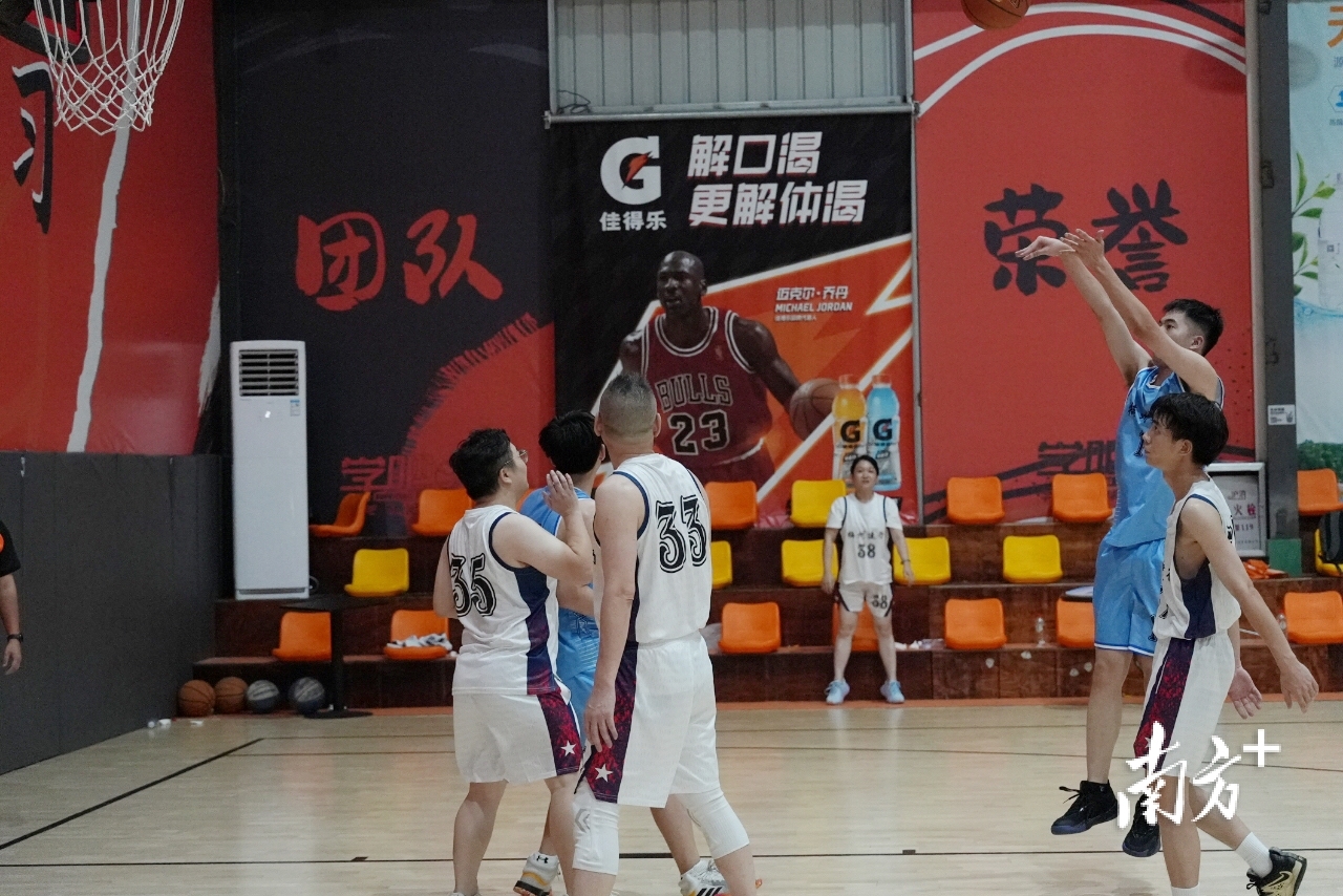 src, 四射的开场 src, 四射的开场